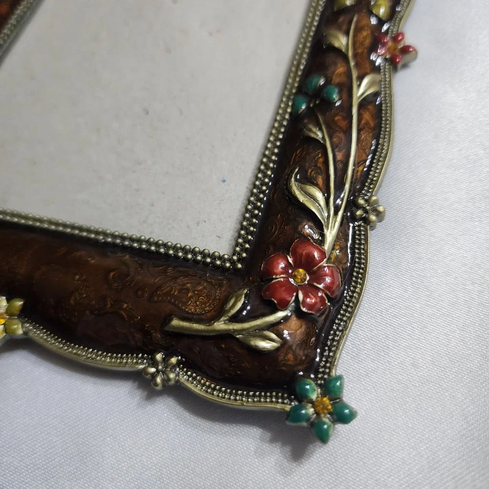 Vintage Style Brown Enamel Floral 3.5x5 Picture Frame 3D Flowers Paisley Design